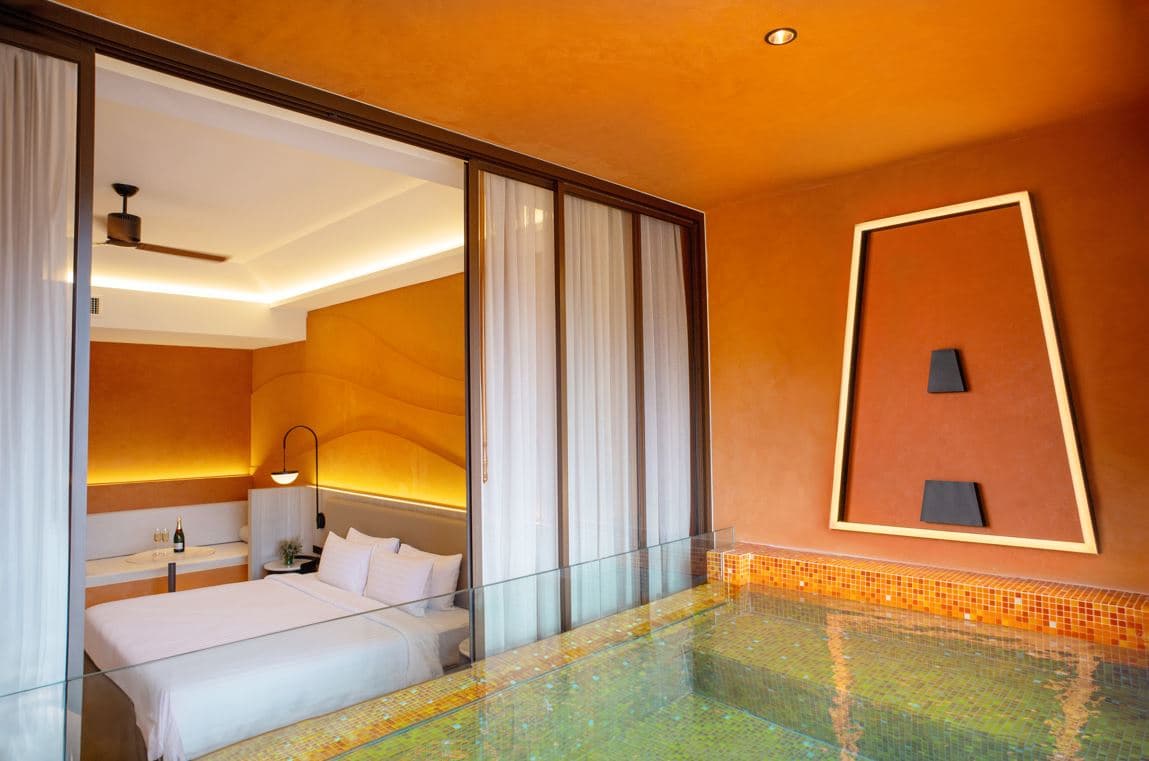 rooms-deluxe-pool-suite-garden-view
