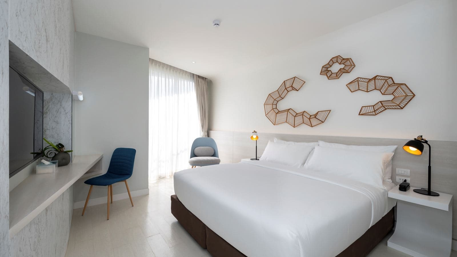 rooms-superior-room