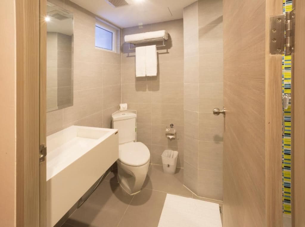 rooms-standard-room