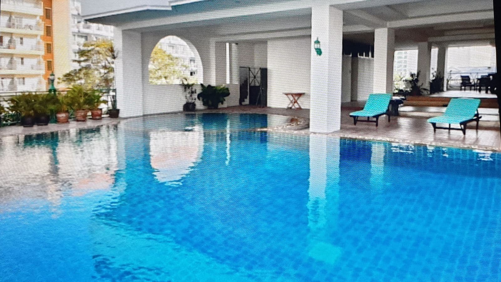 pools-outdoor-pool