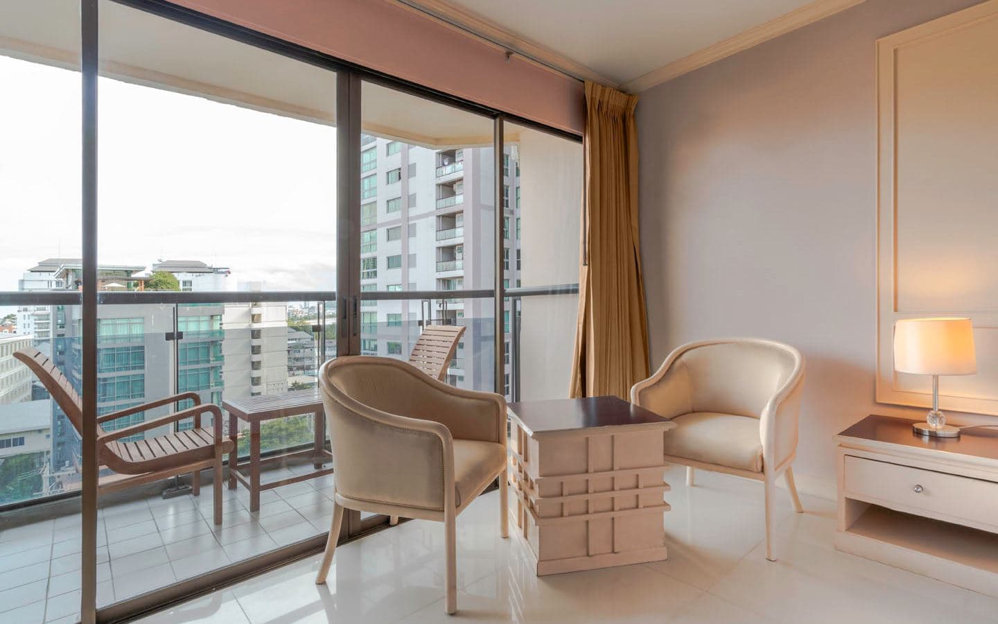 rooms-superior-room