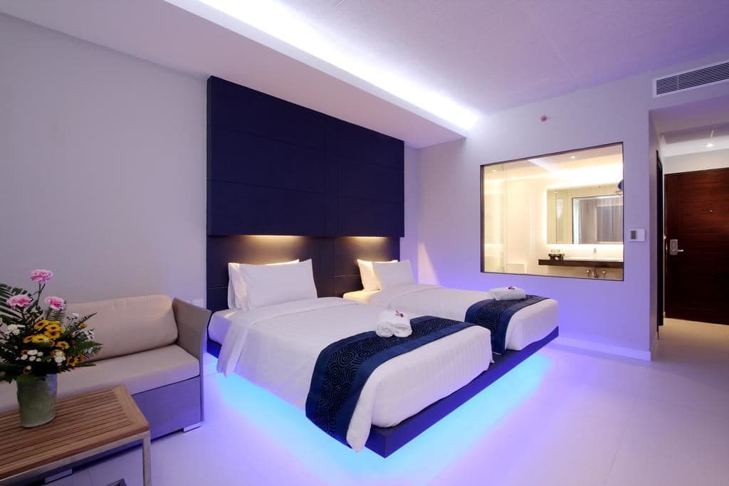 rooms-deluxe-room