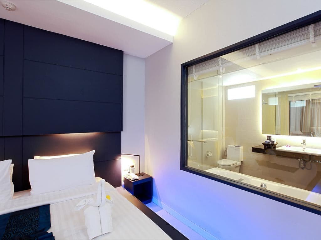 rooms-deluxe-room