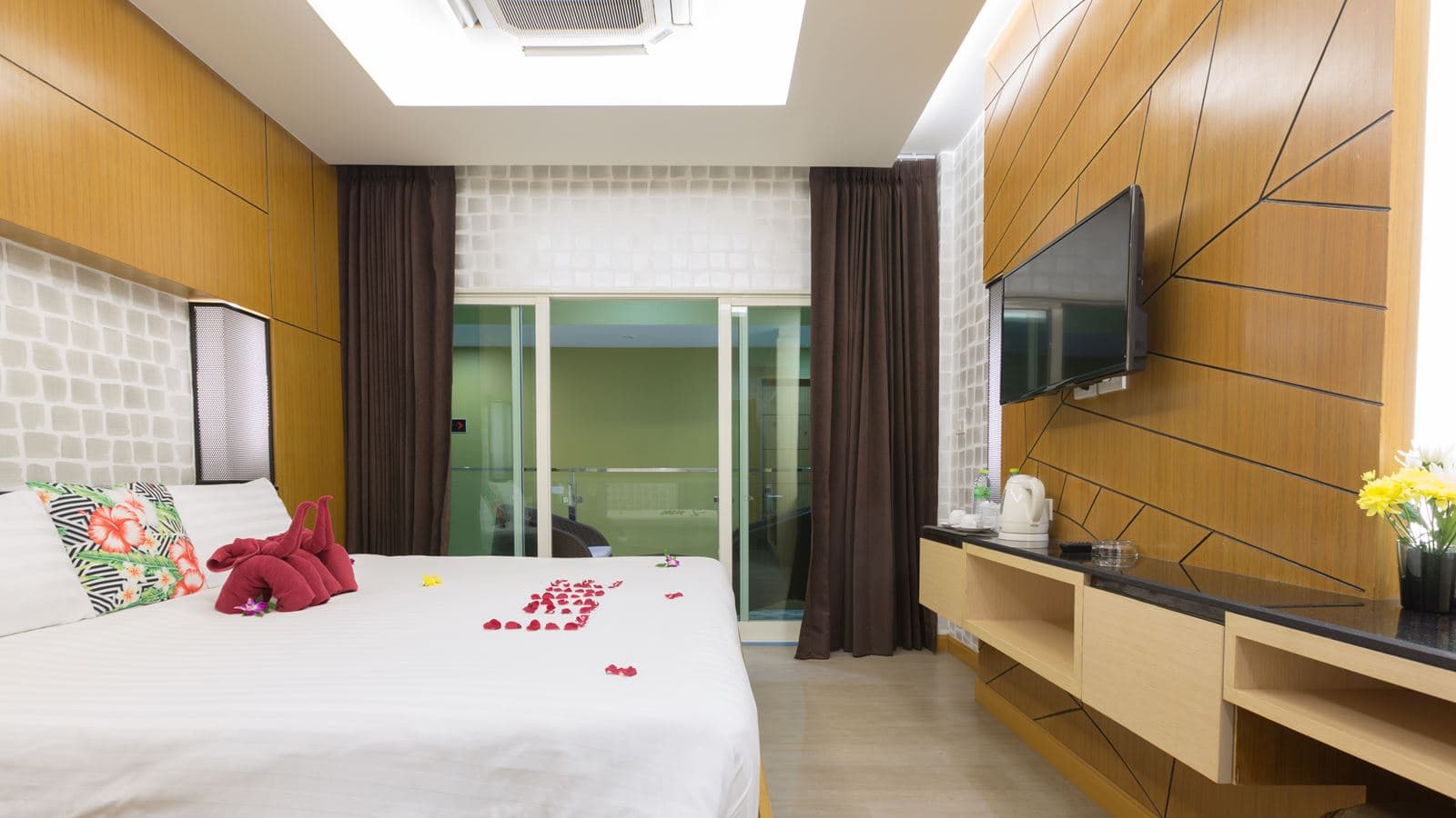 rooms-superior-room--no-view
