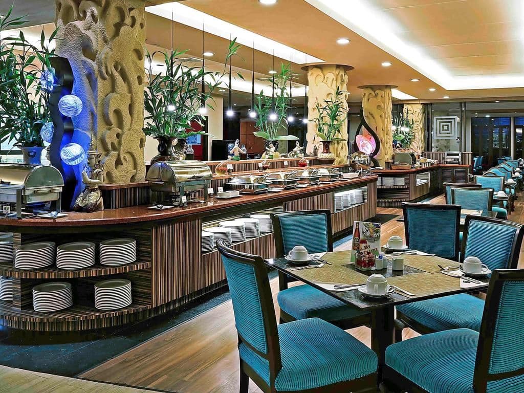 restaurants-the-square-restaurant