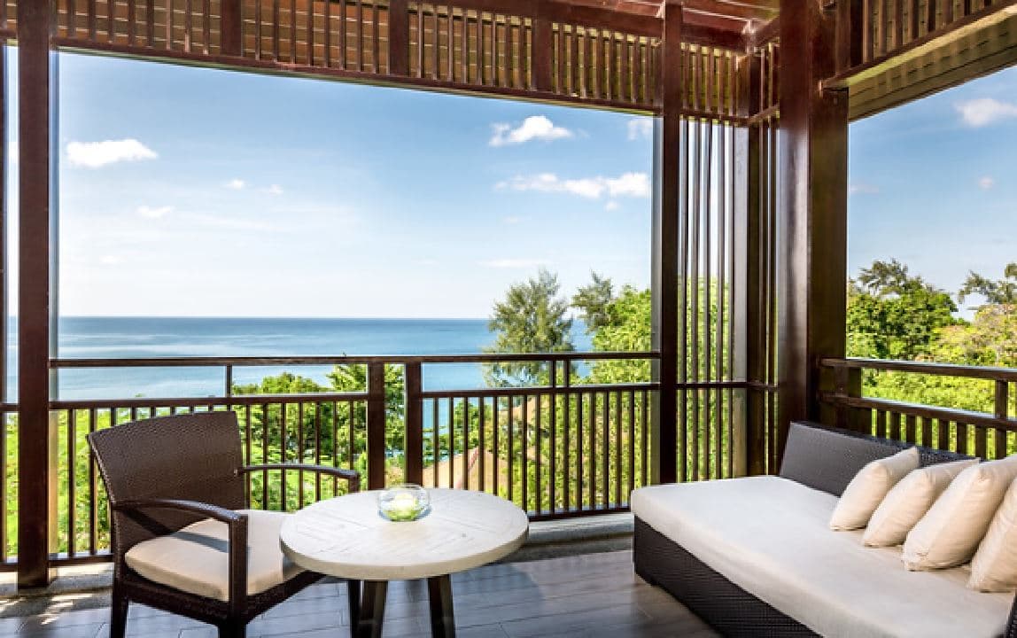 rooms-ocean-grand-child-sharing-bed