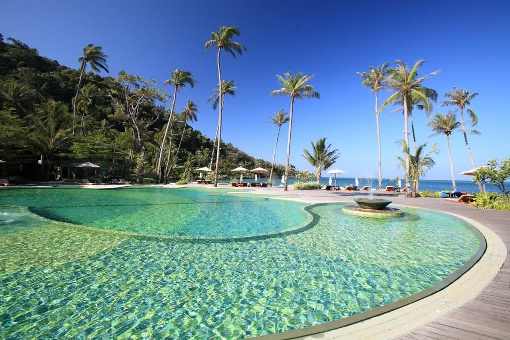pools-outdoor-pool