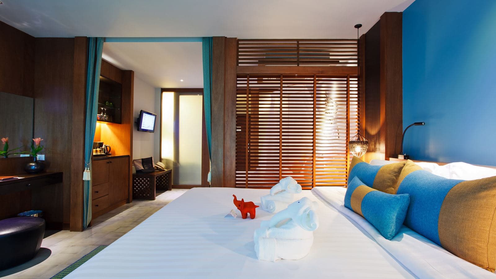 rooms-deluxe-suite-premium