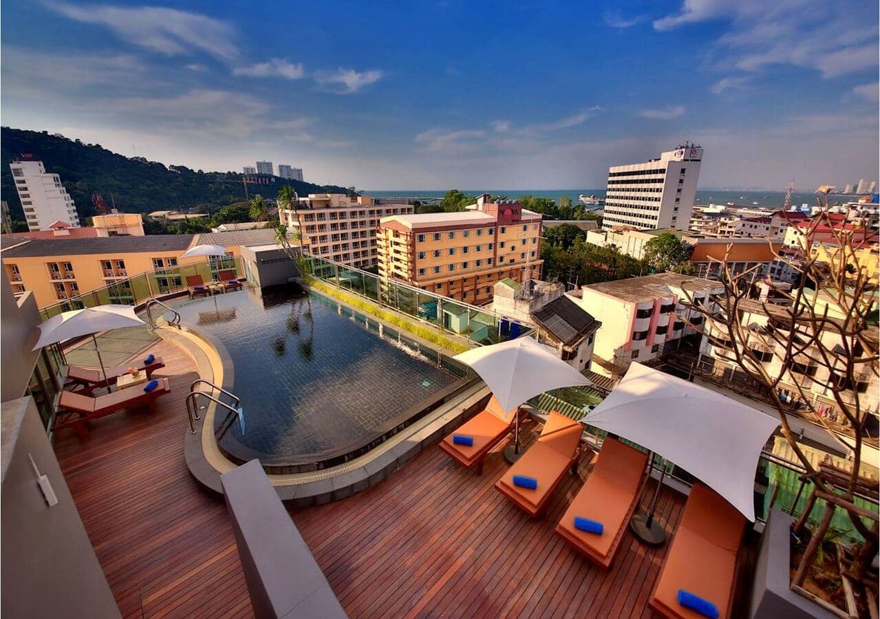 pools-outdoor-pool