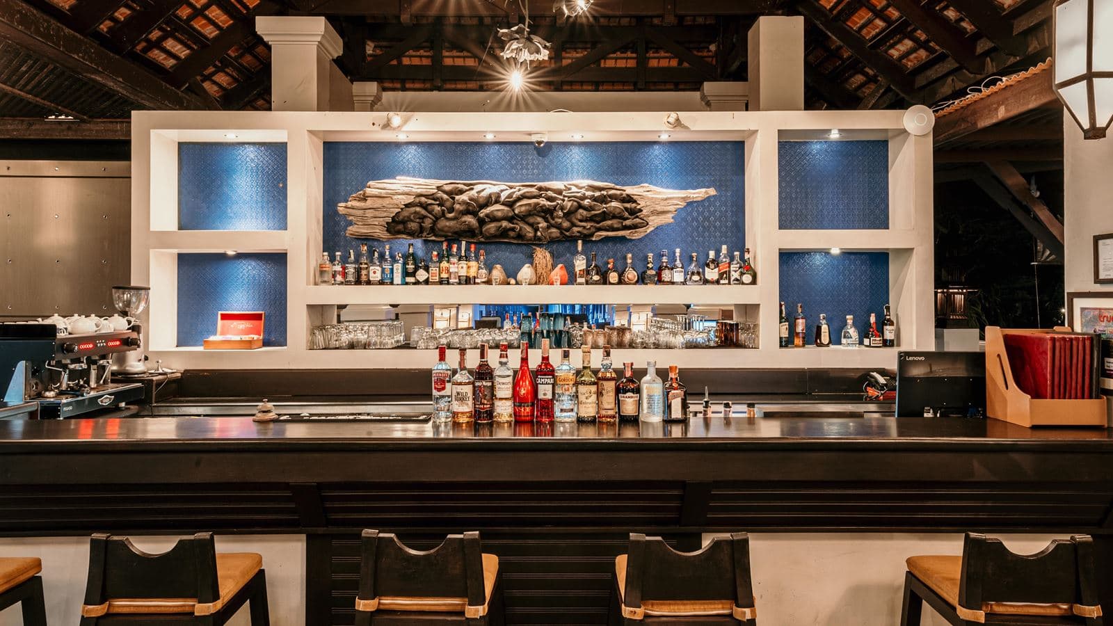 bars-club-lounge