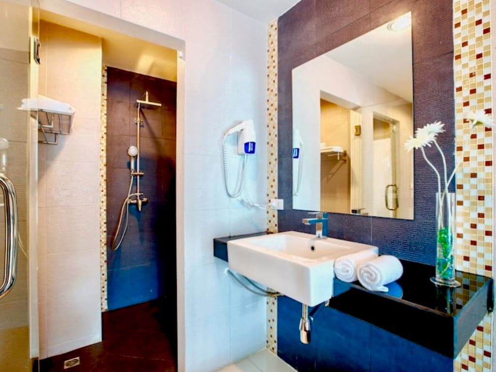 rooms-superior-room