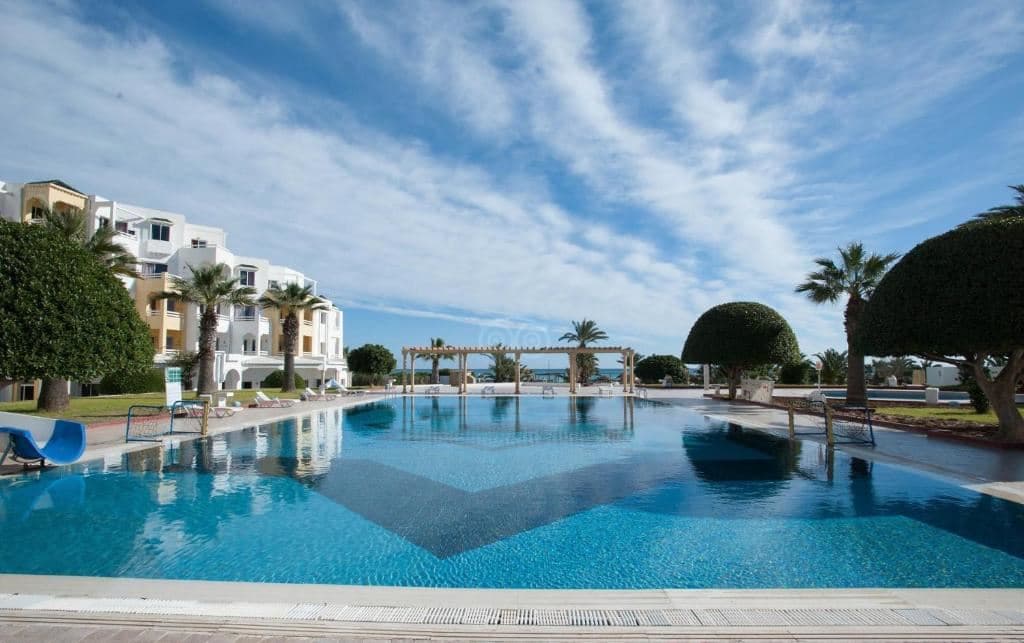 pools-outdoor-pool