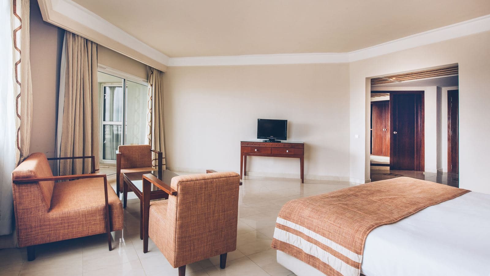 rooms-room-double-priority-location
