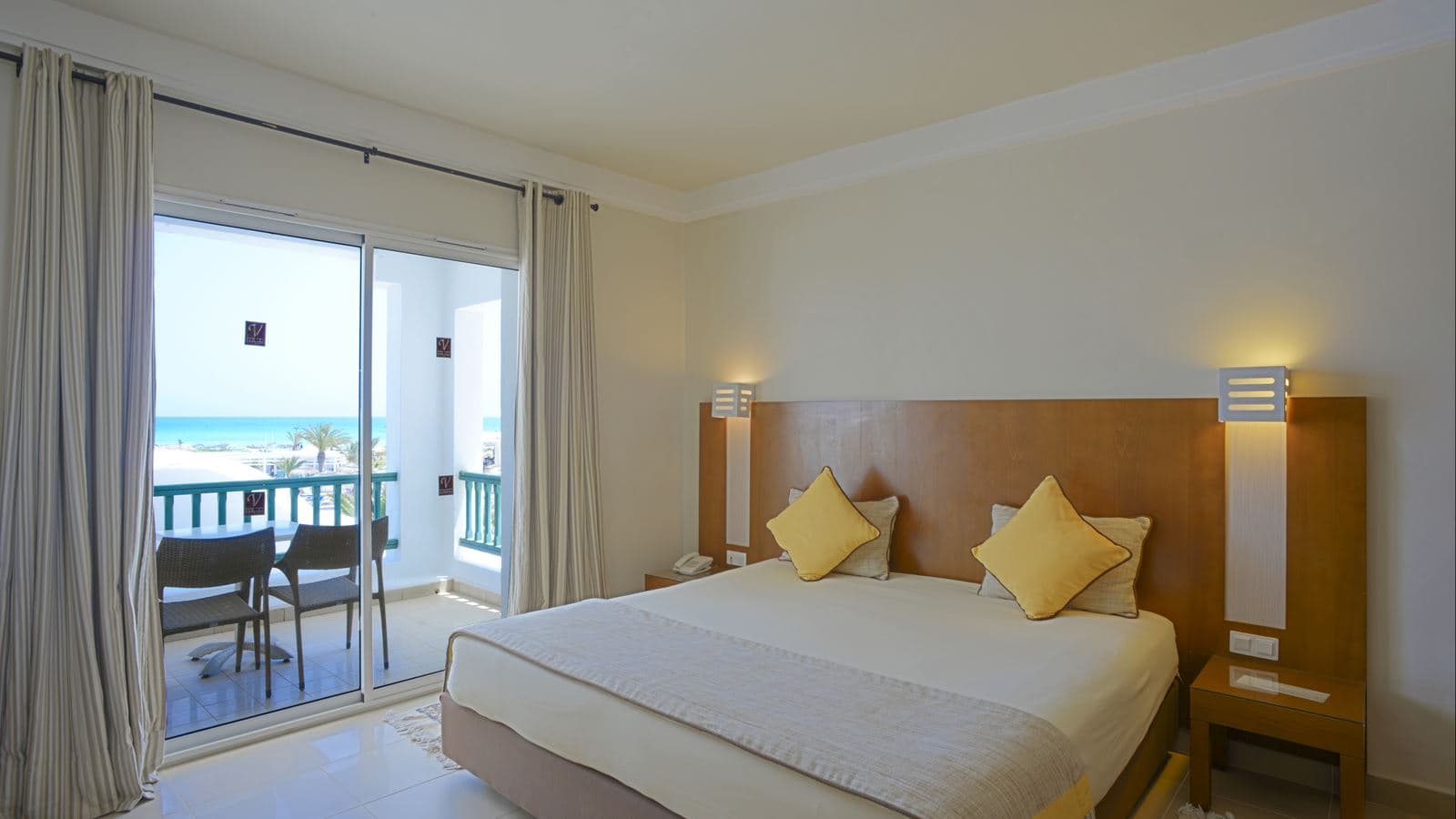 rooms-bungalow-family