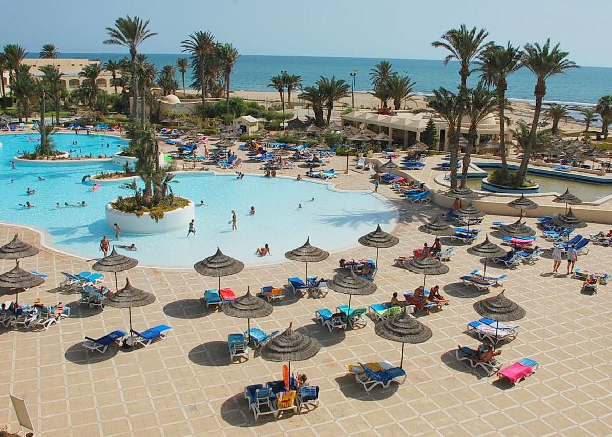 pools-outdoor-pool