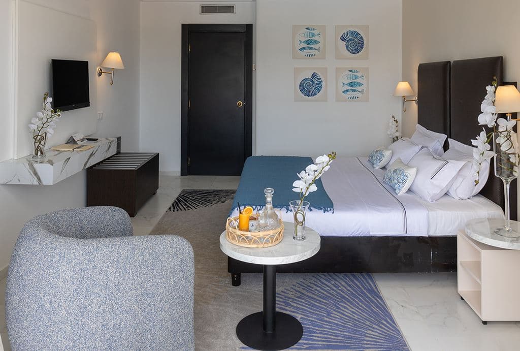 rooms-superior-room
