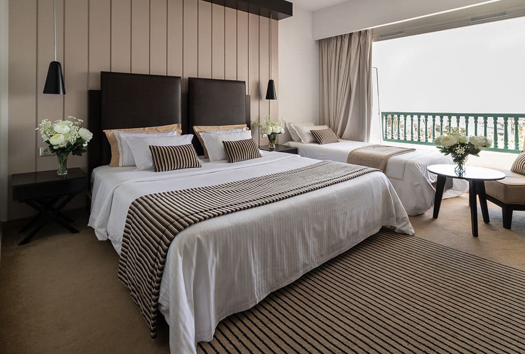 rooms-superior-room