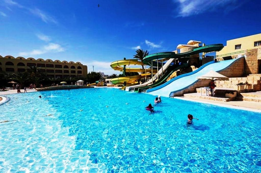pools-outdoor-pool