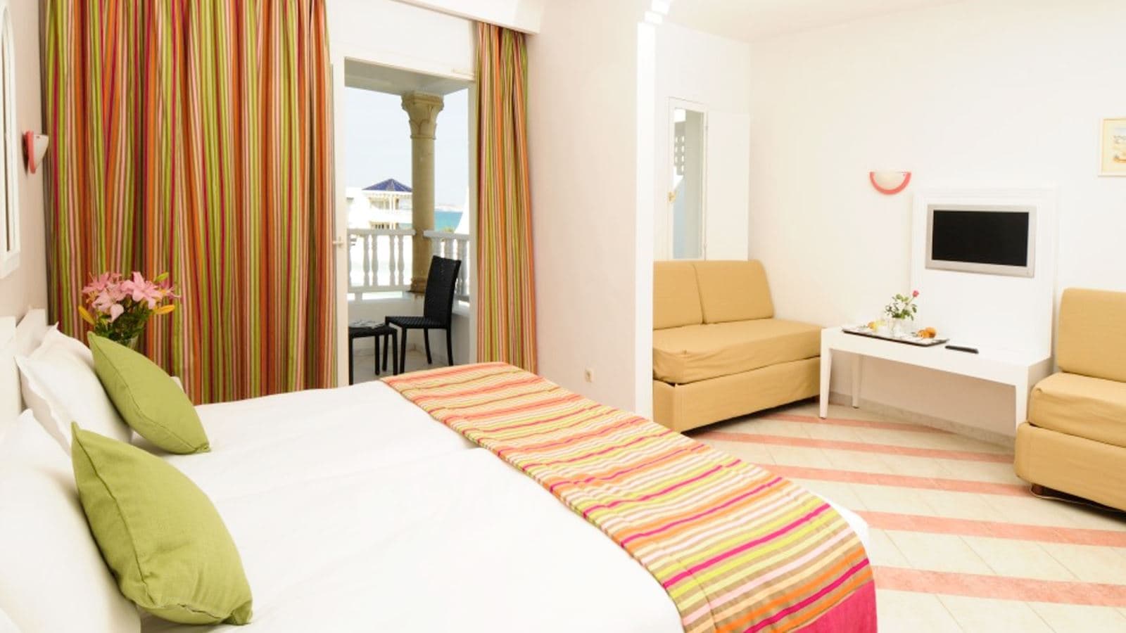 rooms-room-quad
