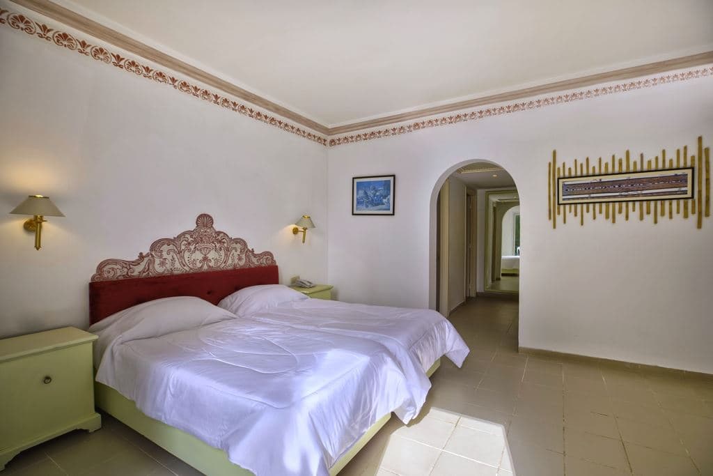 rooms-standard-room