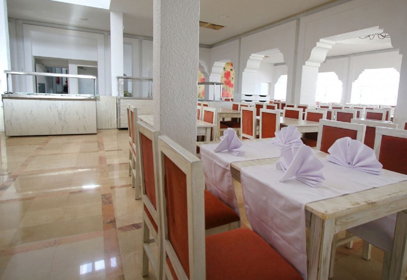 restaurants-restaurants