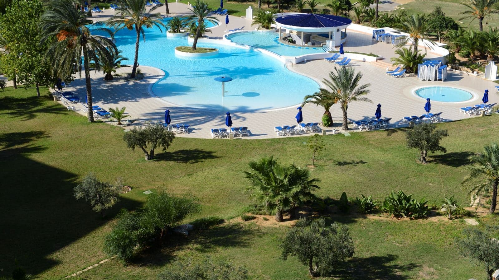 pools-outdoor-pool
