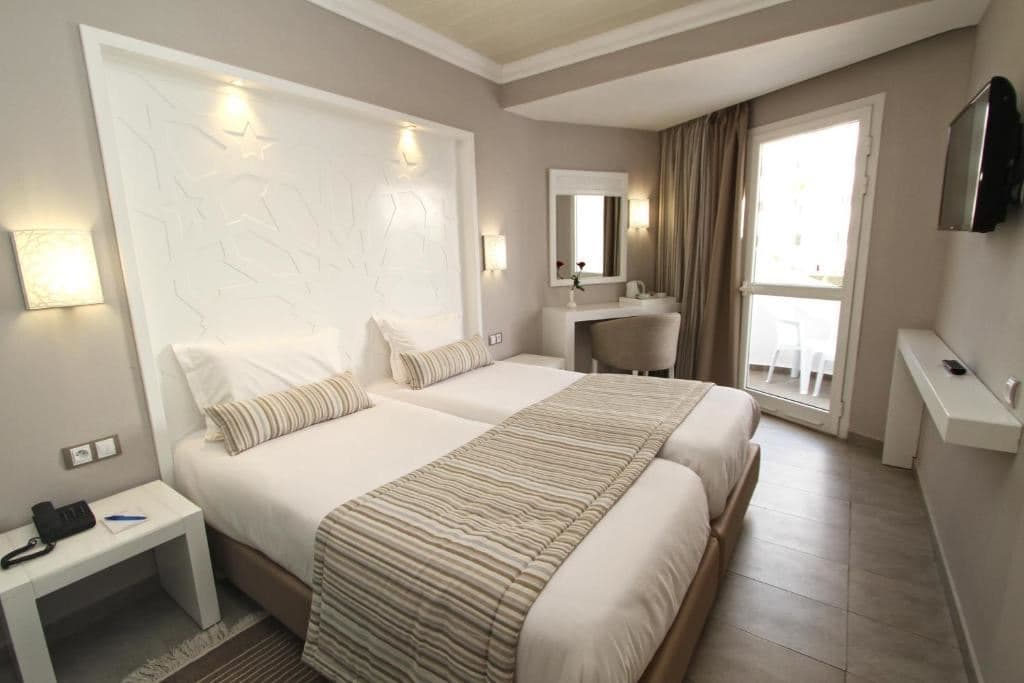 rooms-room-standard-double-sideseaview