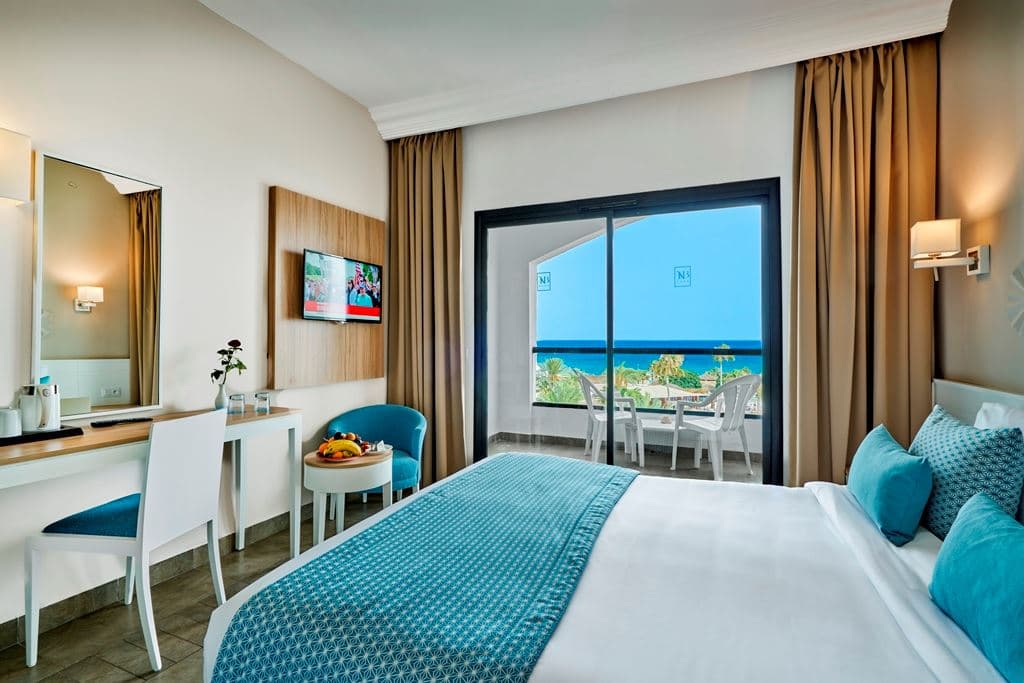 rooms-double-bedroom-sea-view