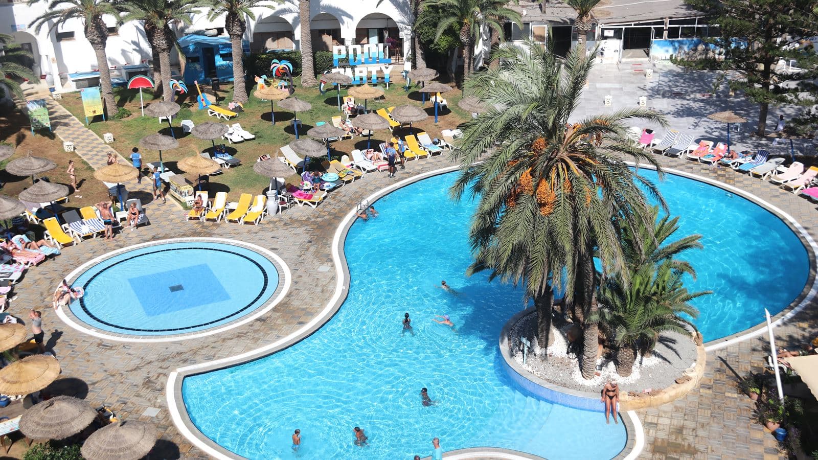 pools-outdoor-pool