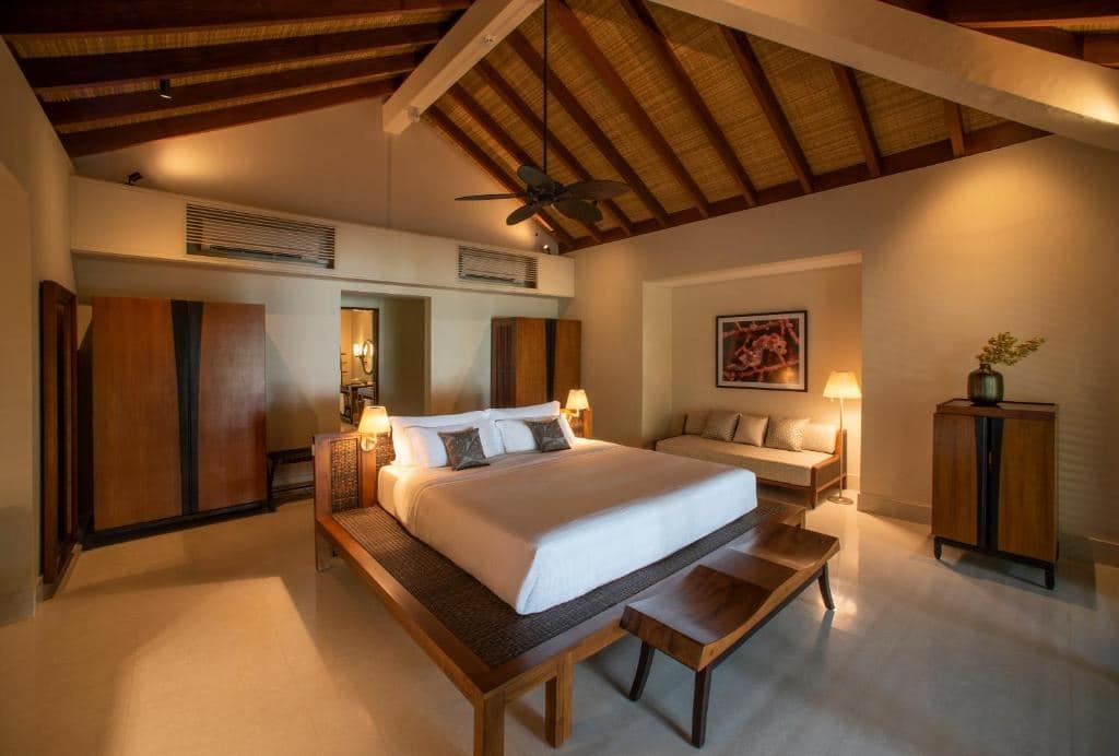 rooms-sunrise-beach-pool-villa