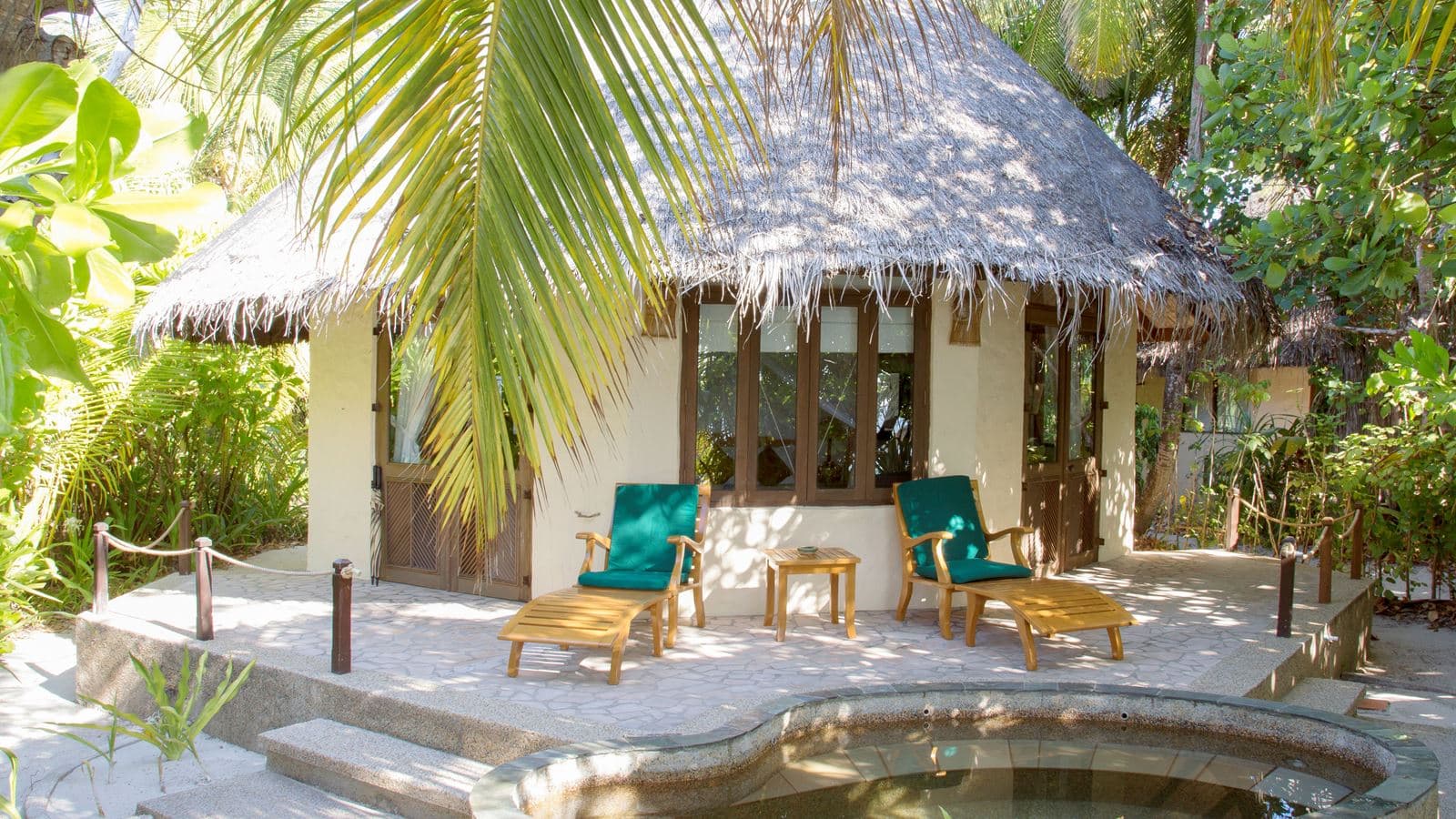 rooms-deluxe-villa