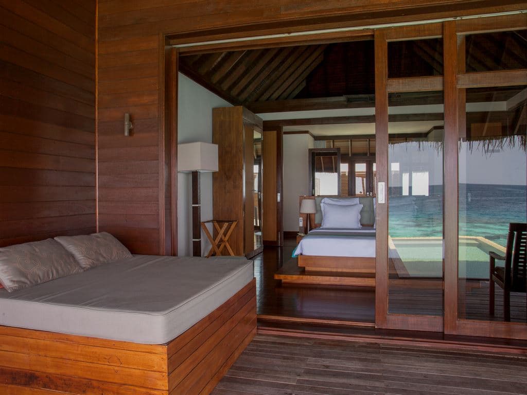 rooms-water-villa-with-pool