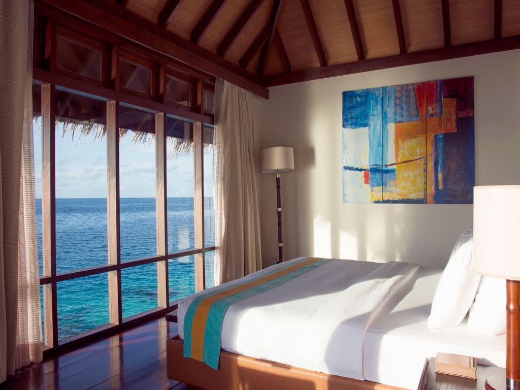 rooms-escape-water-villa-with-pool