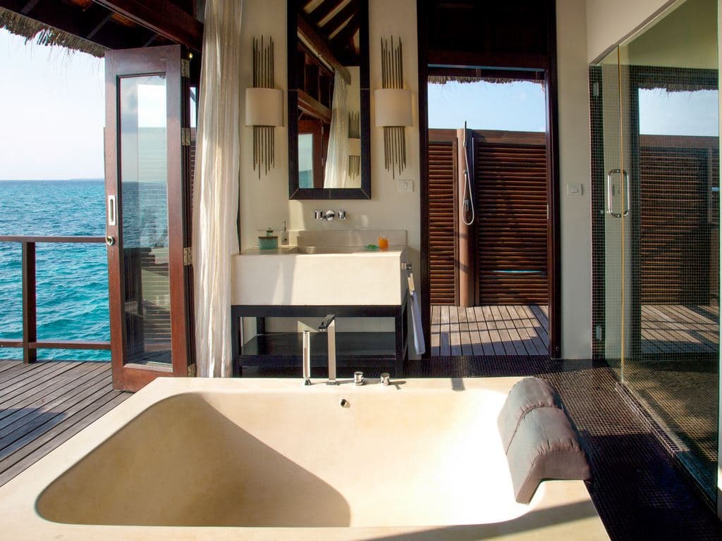 rooms-coco-residence-with-pool