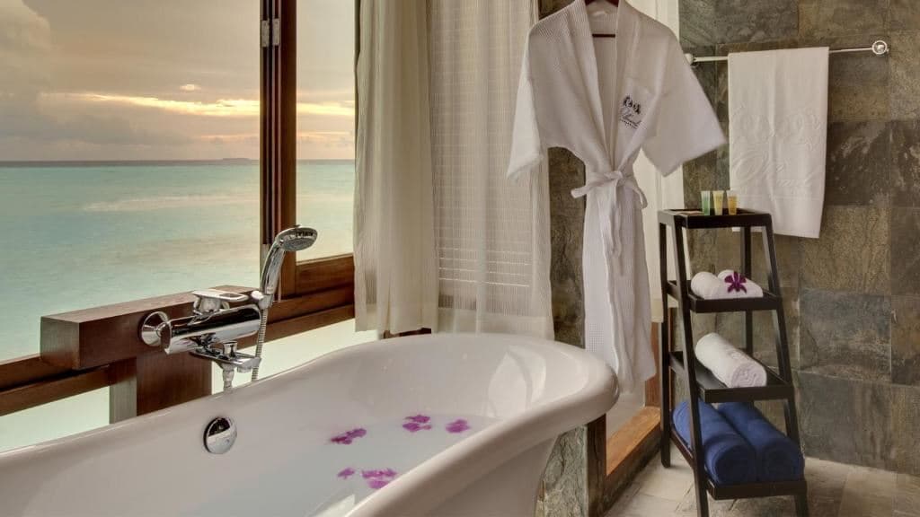 rooms-water-villa