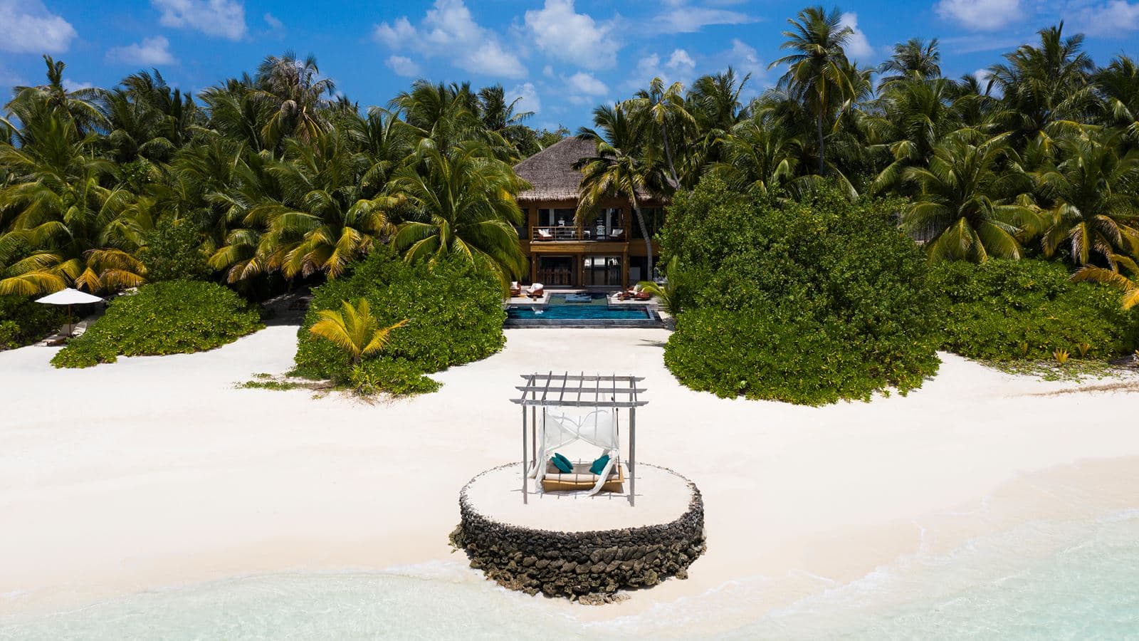 rooms-two-bedroom-beach-house-with-pool