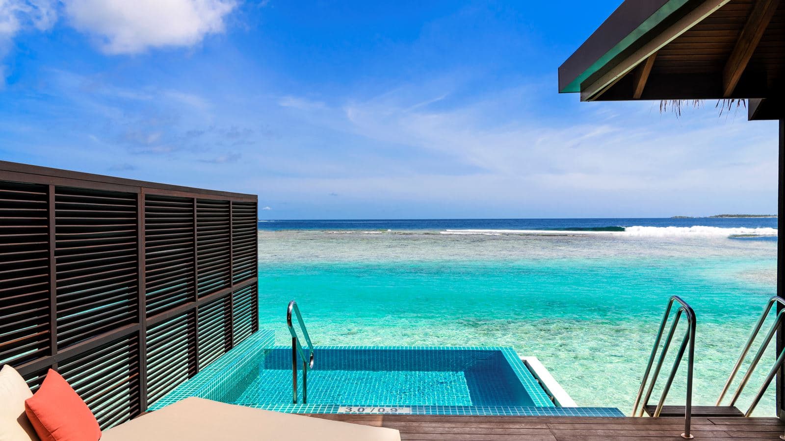 rooms-overwater-villa-with-pool