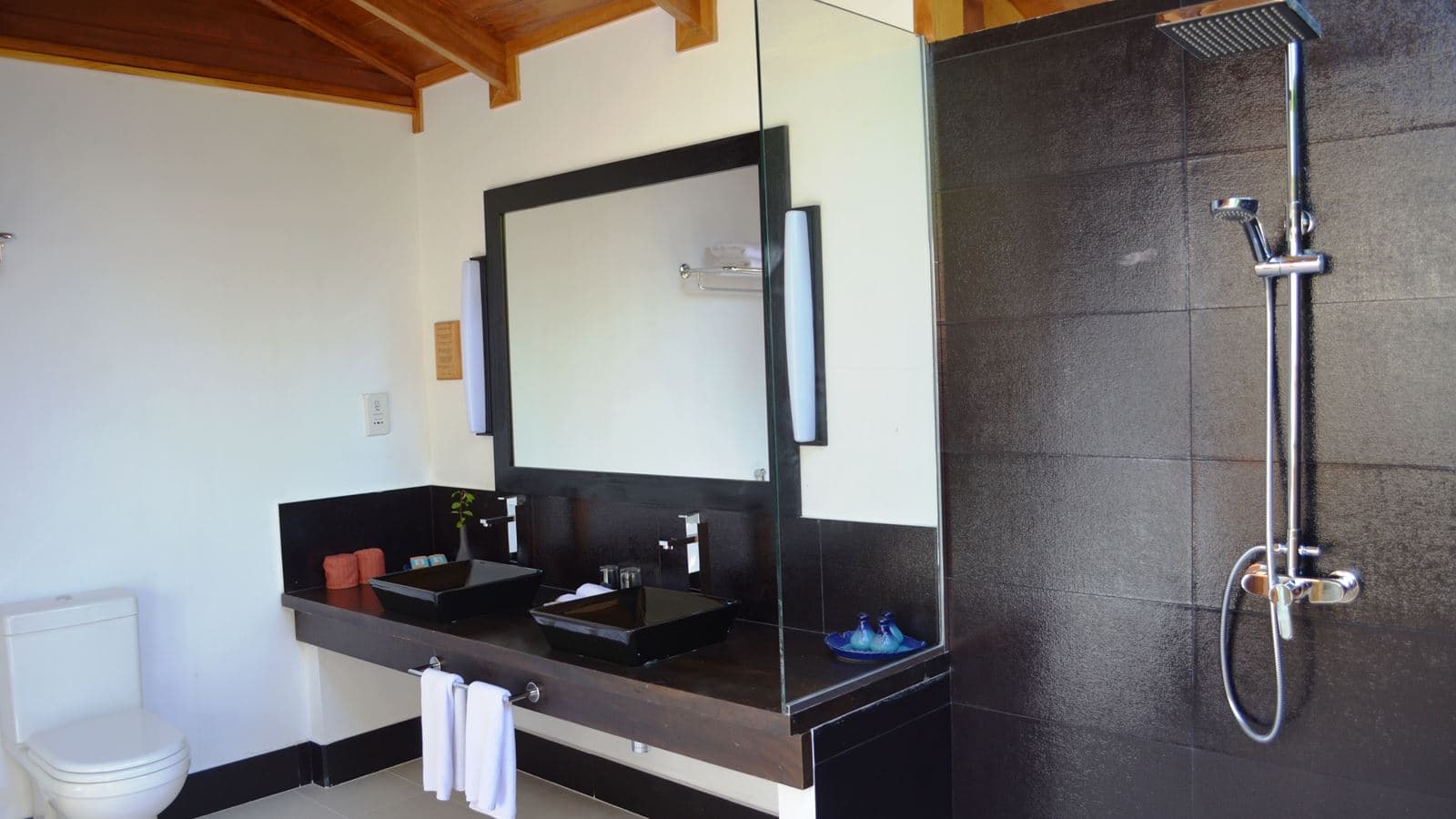 rooms-beach-villa