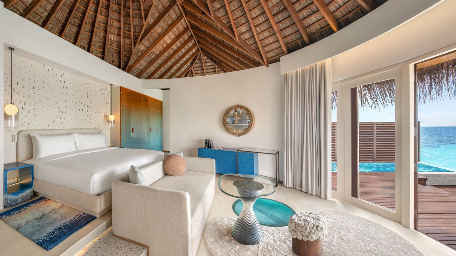 rooms-superior-overwater-one-bedroom-villa-with-pool