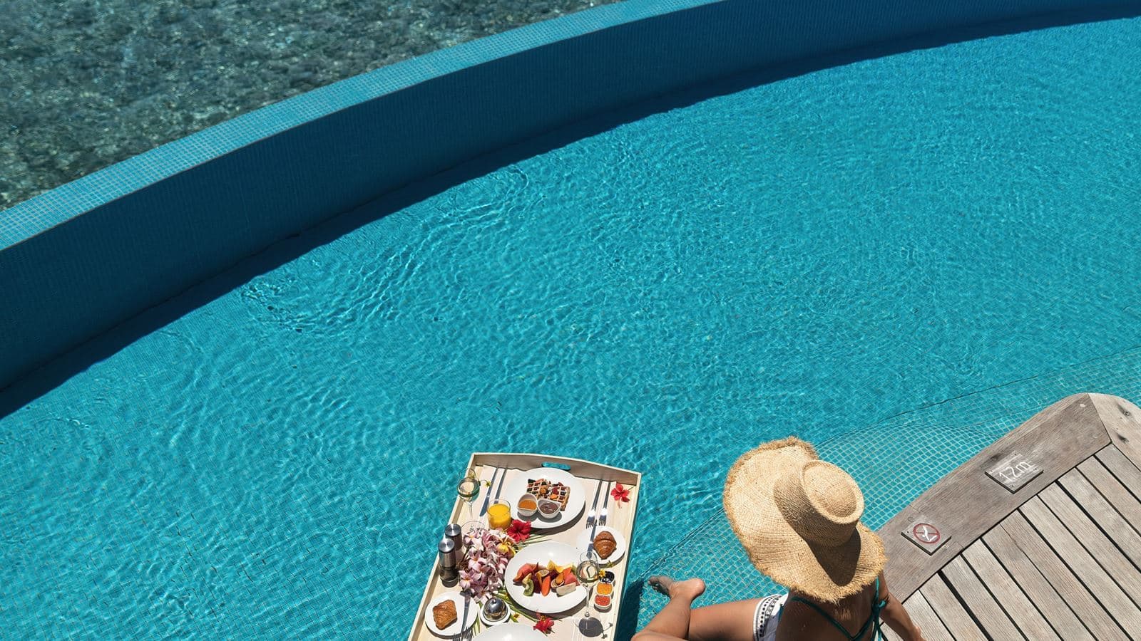 restaurants-in-villa-dining