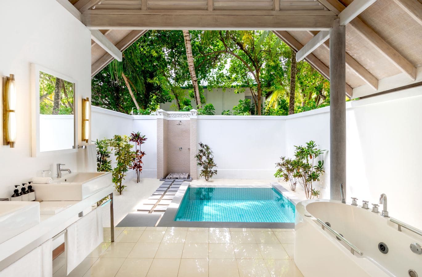 rooms-beach-villa-with-private-pool