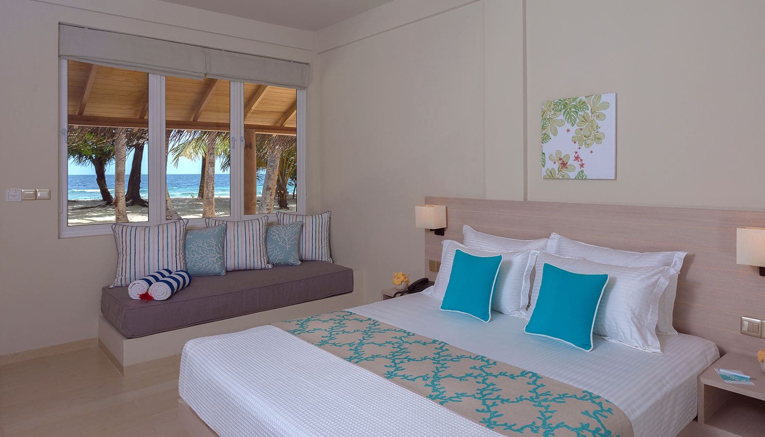 rooms-deluxe-room