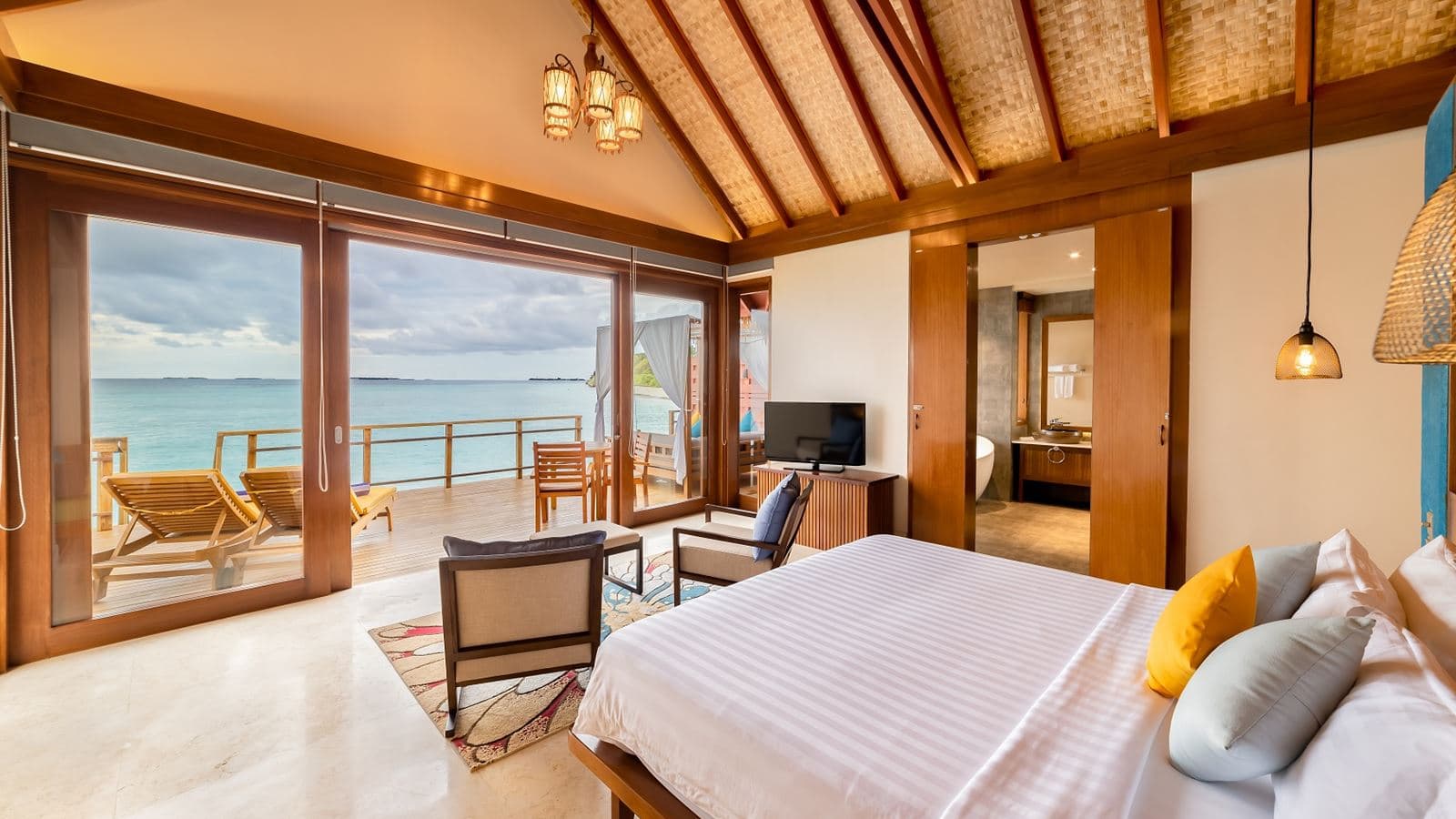 rooms-water-villa-ocean-villa-horizon