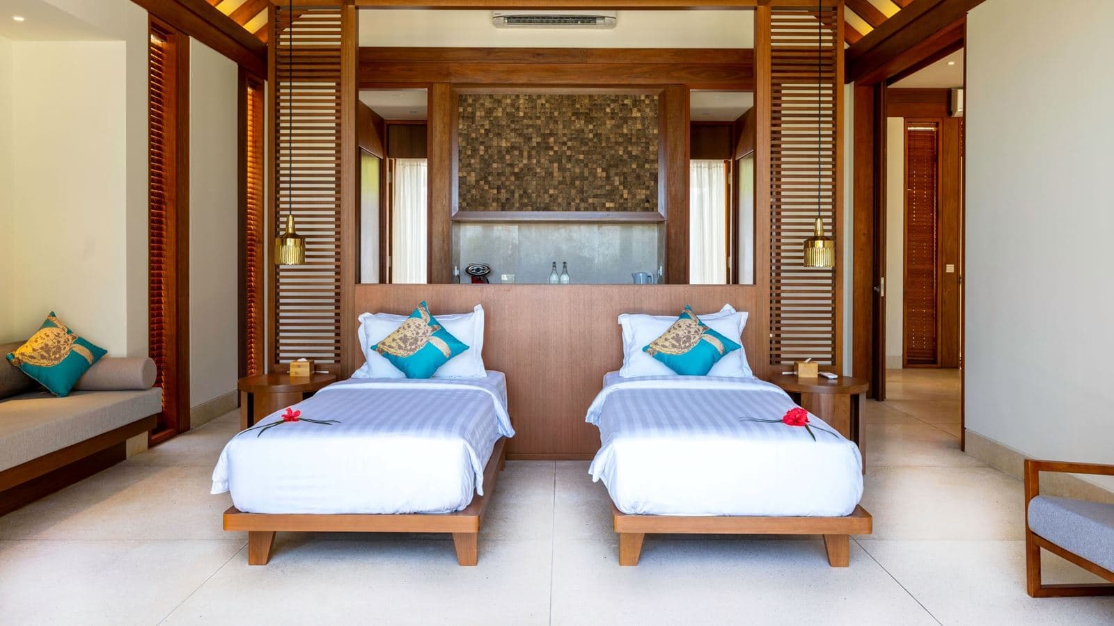 rooms-twobedrooms-beach-residence-with-pool