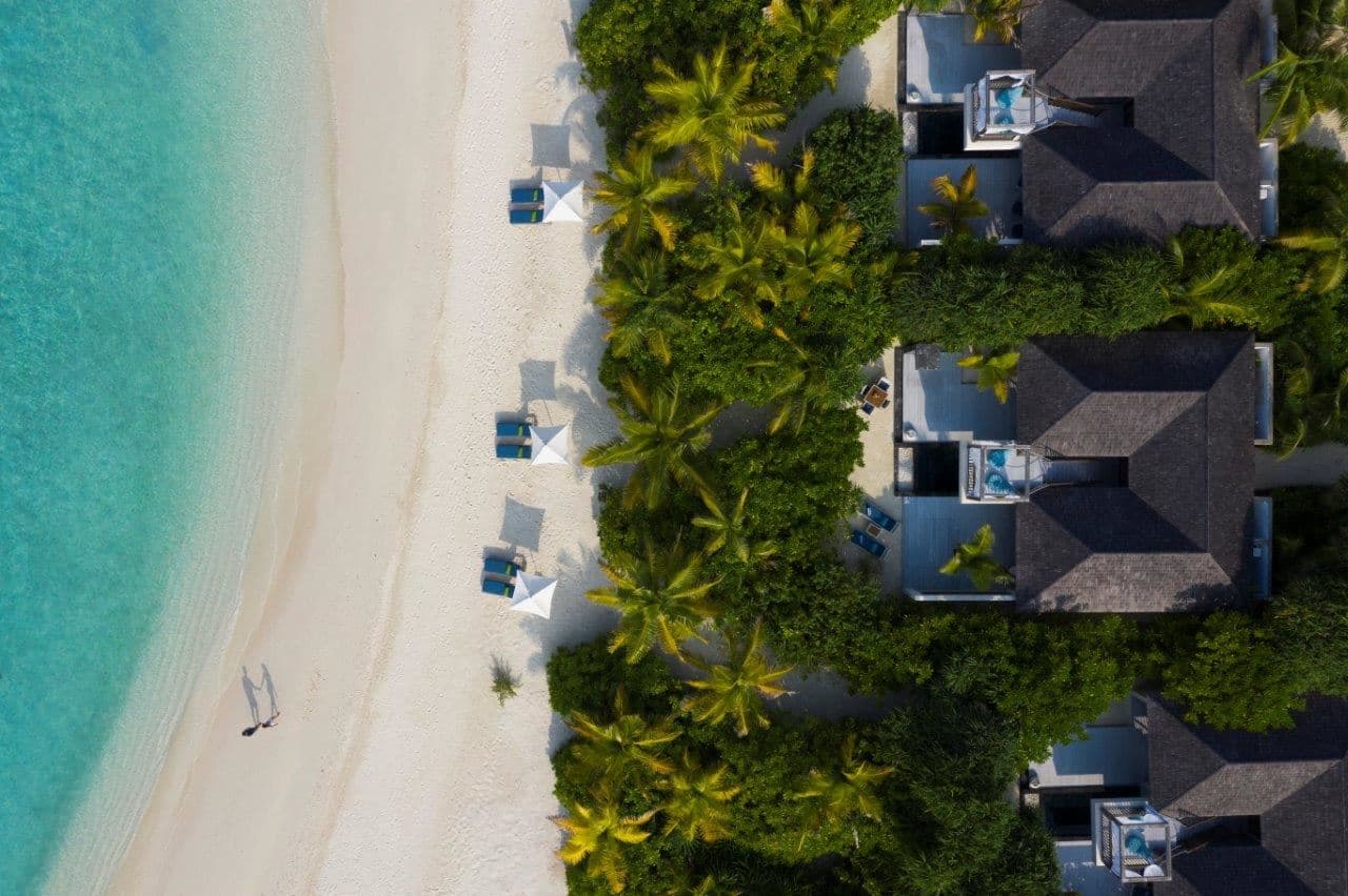 rooms-beach-pool-villa-deluxe