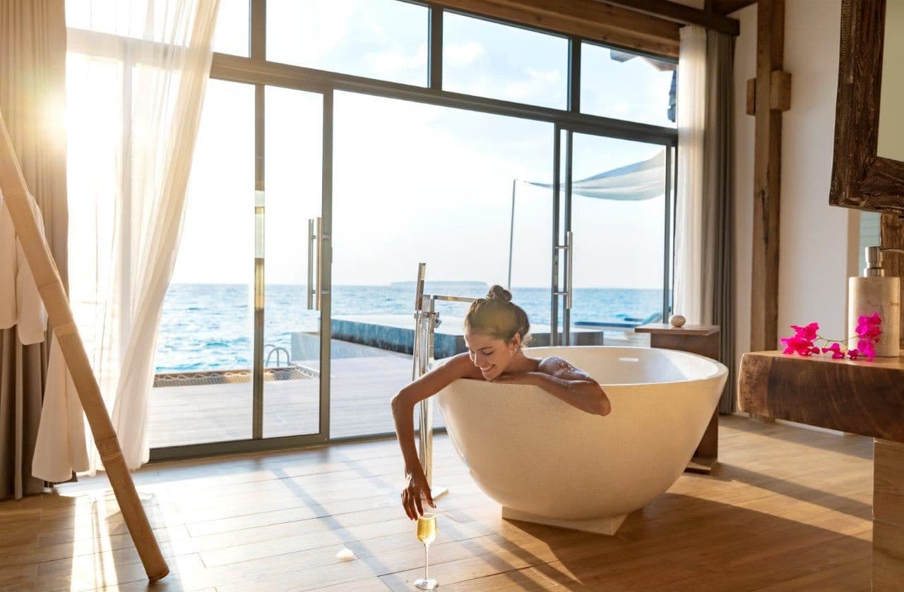 rooms-overwater-pool-villa-sunrise
