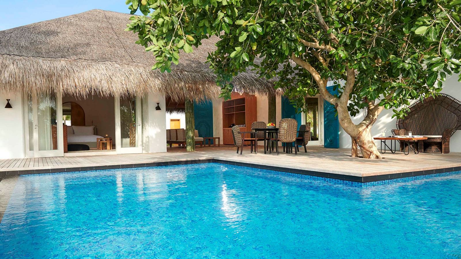 rooms-two-bedroom-beach-sunset-villa-with-pool