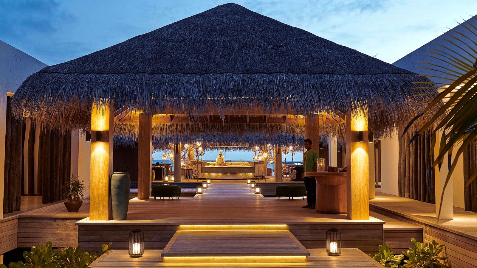 restaurants-azure-restaurant