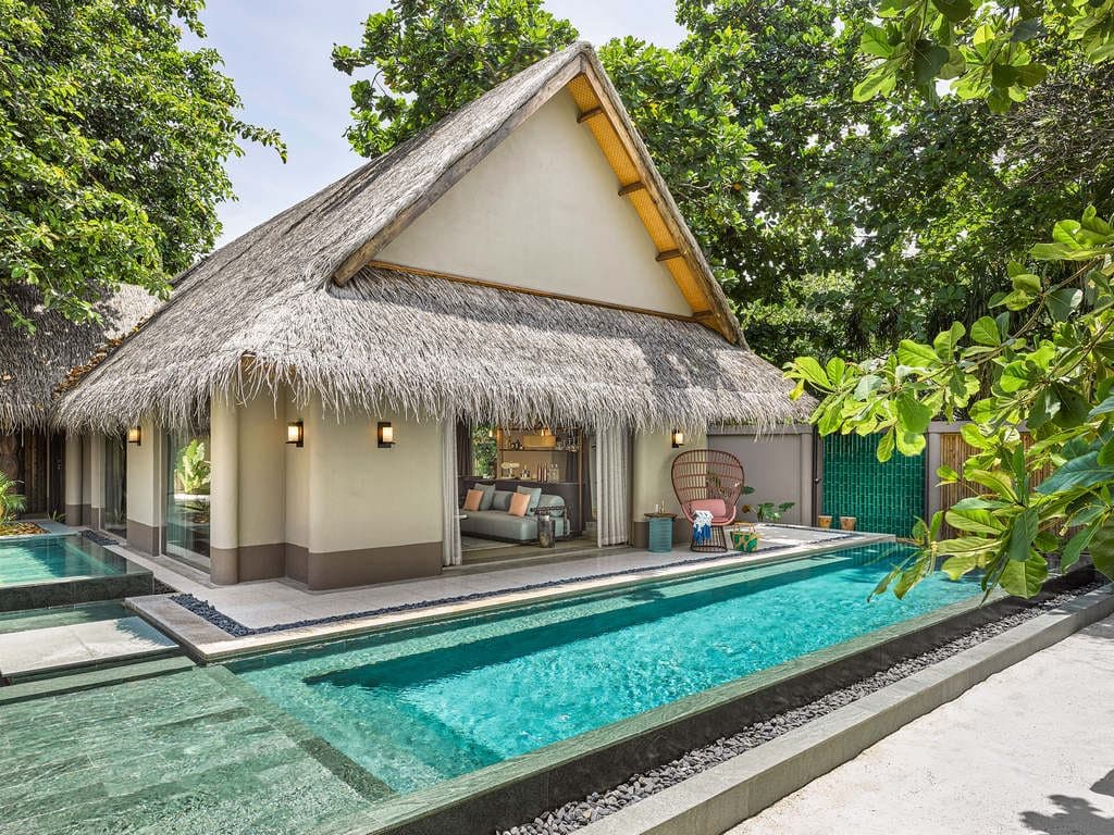 rooms-beach-villa-with-pool