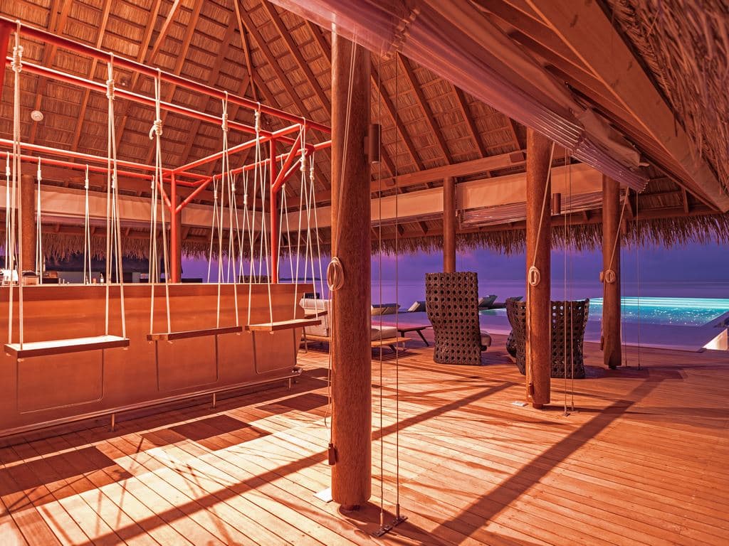 bars-undaras-infinity-pool